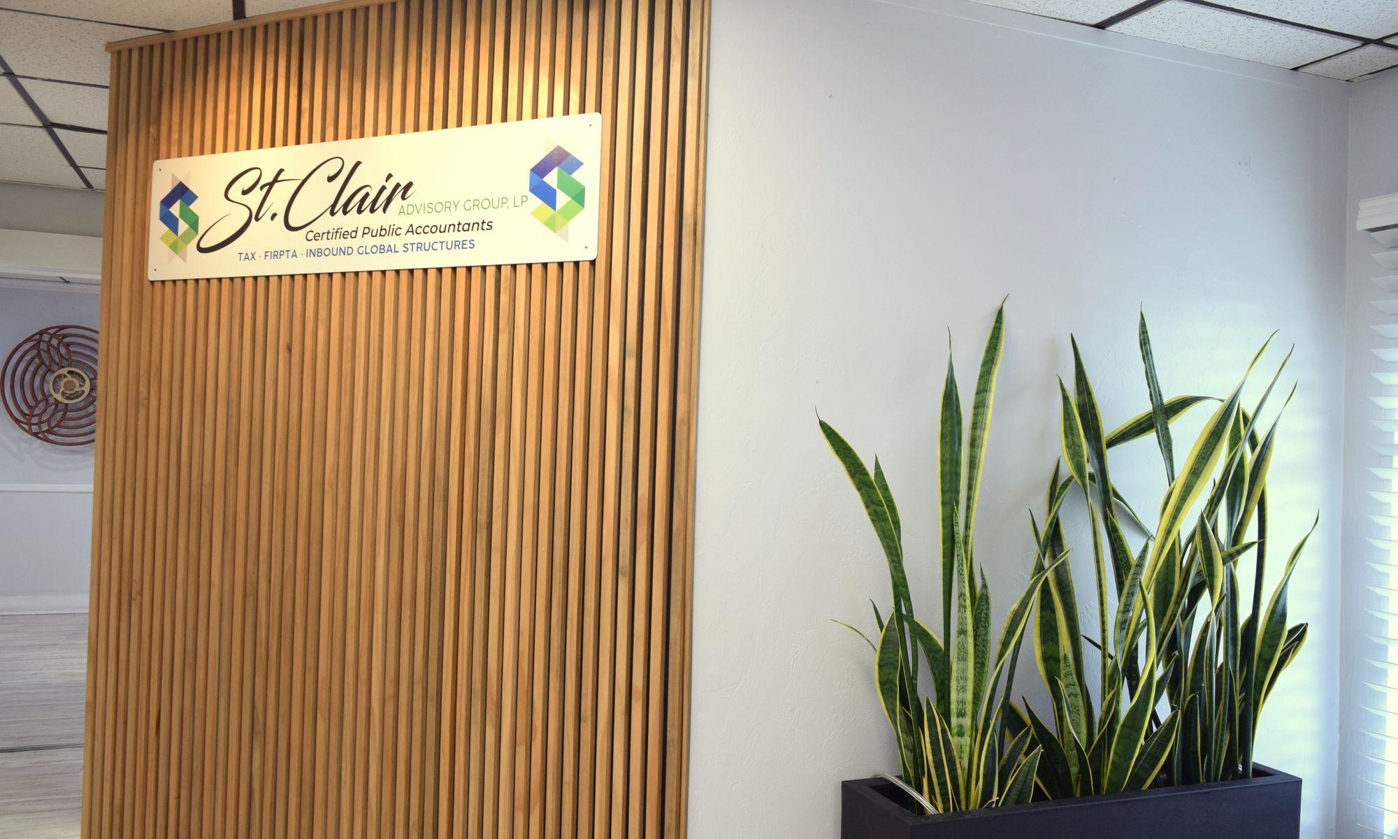 The St. Clair reception entry with the living plant